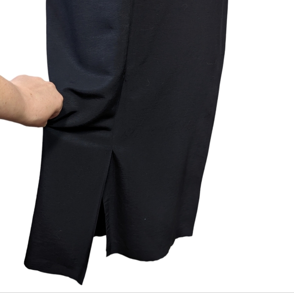 Vintage Midi Black Skirt with Button and Zipper Closure and Slit on Back - Picture 5 of 10